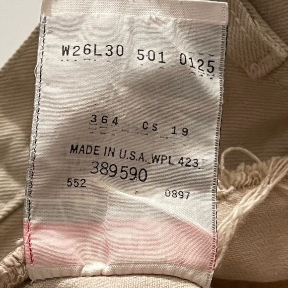 Levi's 501 Beige Tan Cutoff Shorts- size 26 - Picture 6 of 10